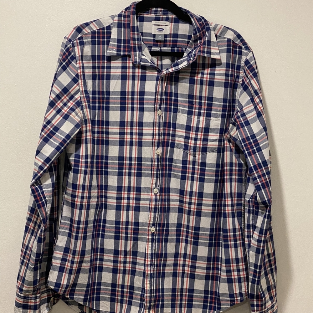 Multi- colored Old Navy plaid shirt. Size Large.
